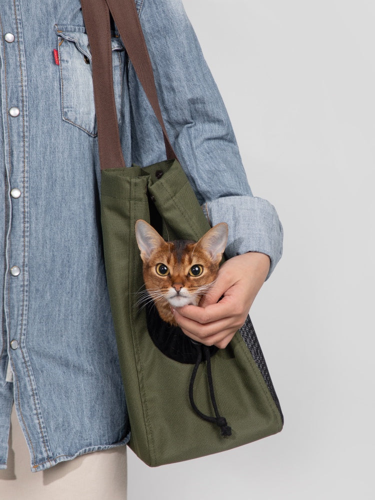 Color-Block Single-Shoulder Pet Carrier